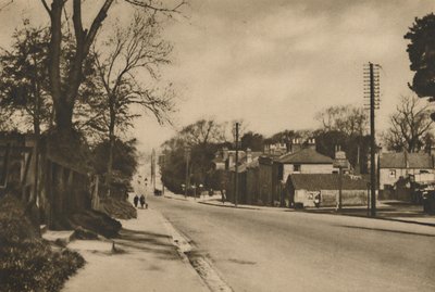 Kde římská cesta do Doveru kříží Shooters Hill Beyond Blackheath, c1935. od W. Whiffin