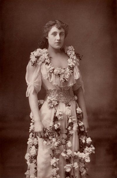 ""Julia Neilson (1868-1957) englantilainen näyttelijä. (woodburytype) od W. and D. (after) Downey
