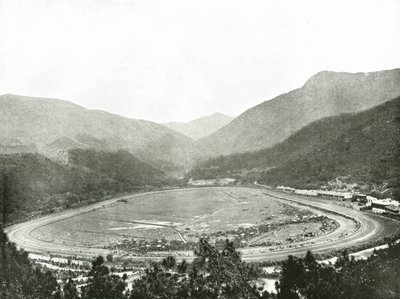 Závodní dráha z Morrisons Hill, Hong Kong, 1895. od W and S Ltd