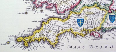 Štíty Wessexu a Sussexu z Heptarchie; souhrnný název používaný pro anglosaská království. od Willem Blaeu