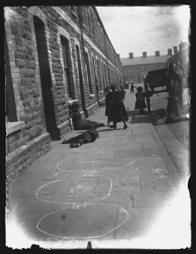 Helen Street, Cardiff, 1892. od William Booth