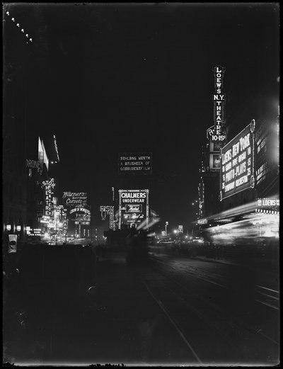 Světelné nápisy na Times Square, New York City, 1917 od William Davis Hassler