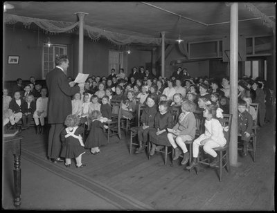 Třída nedělní školy v baptistickém kostele na 235 E. 83rd Street, New York City, 27. února 1916 od William Davis Hassler