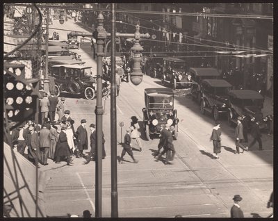 Šestá ulice při pohledu na sever z Olive Street od William G. Swekosky