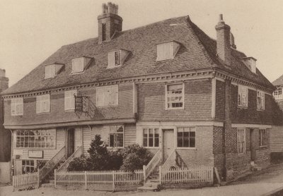 Kostelní dům, Goudhurst, Kent (čb fotografie) od William Galsworthy Davie