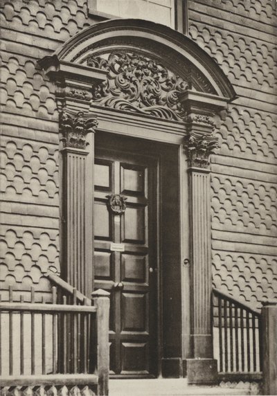 Doorway, Cranbrook, Kent (černobílá fotografie) od William Galsworthy Davie