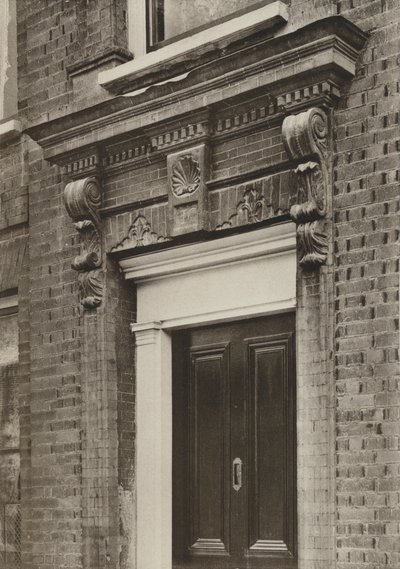 Doorway, Longbridge House, Farnham, Surrey (černobílá fotografie) od William Galsworthy Davie