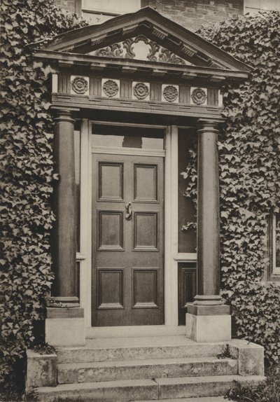 Dveře, Tenterden, Kent (černobílá fotografie) od William Galsworthy Davie