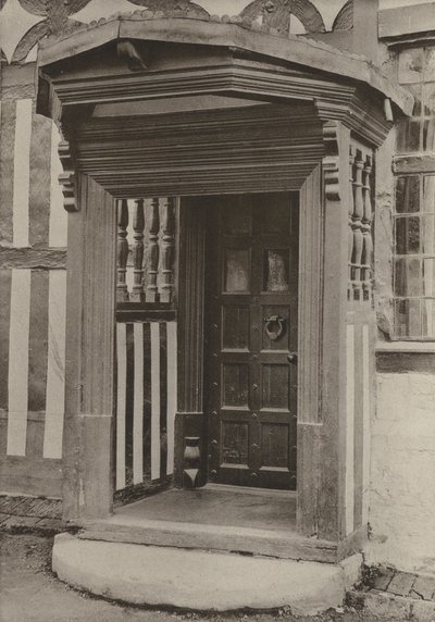 Doorway, The Middle House, Mayfield, Sussex (černobílá fotografie) od William Galsworthy Davie