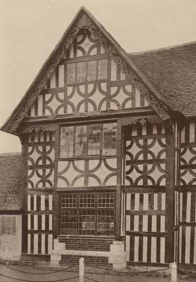 "The Middle House", Mayfield, Sussex, datováno 1575 (čb fotografie) od William Galsworthy Davie