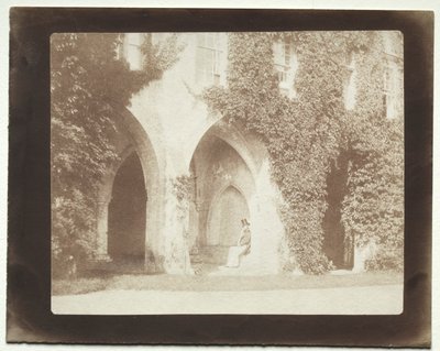 Calvert Jones sedí v sakristii Lacock Abbey od William Henry Fox Talbot