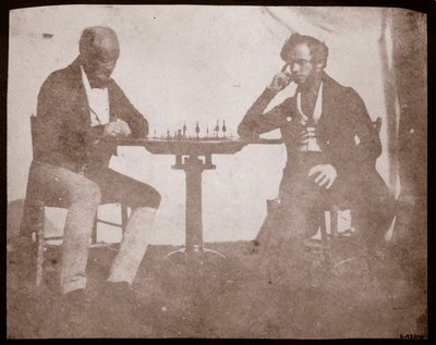 Nicolaas Henneman uvažuje o svém pohybu v šachové hře, září 1841 (tisk ze slaného papíru z kalotypového negativu) od William Henry Fox Talbot
