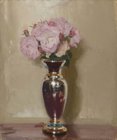 Růžové růže ve stříbrné váze s leskem od William Nicholson