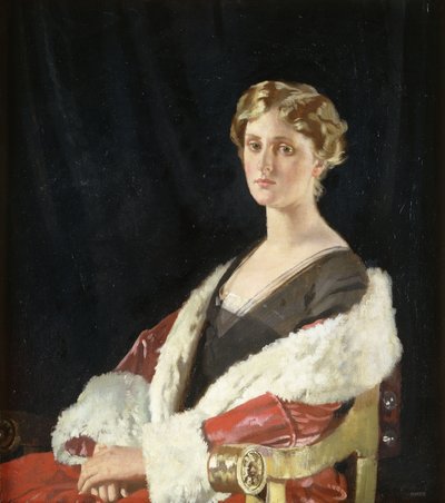 Portrét Nancy Oswald Smith, sedící napůl délky, v červeném kabátě s kožešinou, 1915 od William Orpen