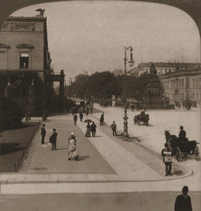 Unter den Linden, Berlín, 1903. od Works and Sun Sculpture Studios