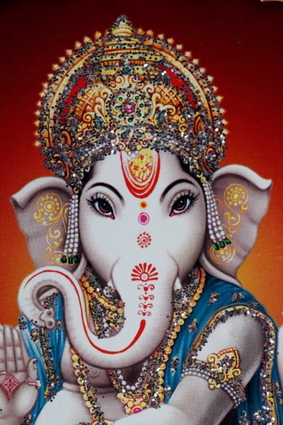 Ganéša nebo Ganapati: hinduistický bůh v čele se slonem. od . .