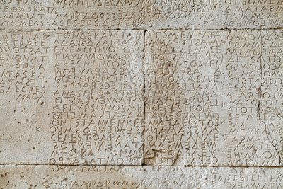 Gortynský kód, nápis v řečtině. polovině 5. století před naším letopočtem od . .