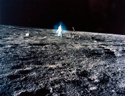 Pilotovaný vesmírný let, USA, Apollo 12 Astronaut Apollo 12 na Měsíci od Ferdinand Georg Waldmuller