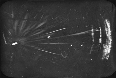Particle Imaging, Cloud Chamber Alpha-ray tracks, počátek 20. století od Ferdinand Georg Waldmuller