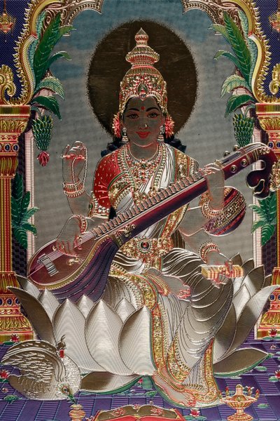 Saraswati: hinduistická bohyně vědění, hudby, umění, řeči, moudrosti a učení. od . .