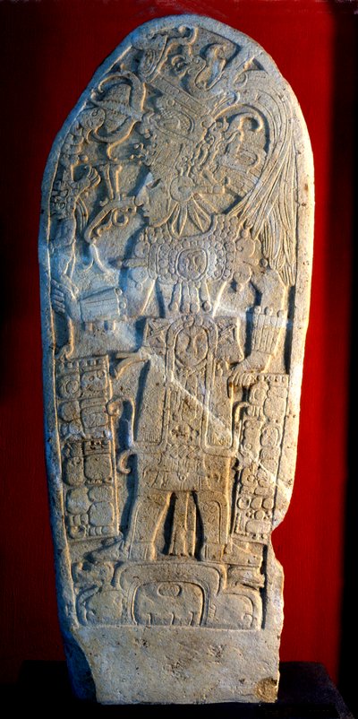 Stela 4 z Machaquily, Peten, Guatemala, období pozdní klasiky, 6. května 820 našeho letopočtu (kámen) od Hippolyte Lalaise Devéria