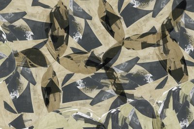 Vrstvené geometrické listy od cartissi