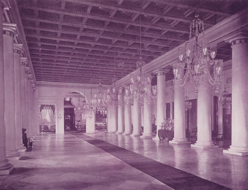 Marble Hall, Government House, Kalkata (černobílá fotografie) od (after) English photographer
