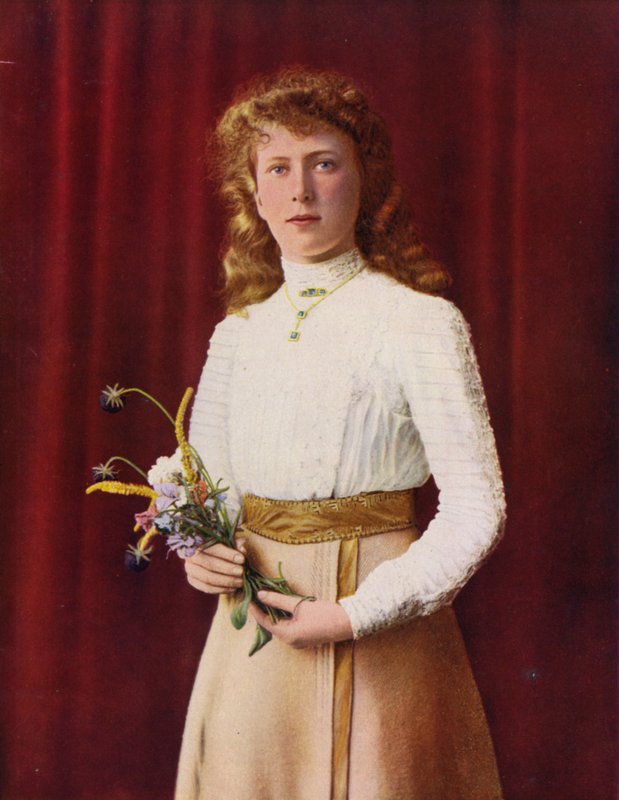 Princezna Mary v roce 1909 (barevné foto) od (after) English photographer