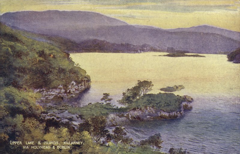 Horní jezero a ostrovy, Killarney, přes Holyhead a Dublin (barevné foto) od (after) English photographer