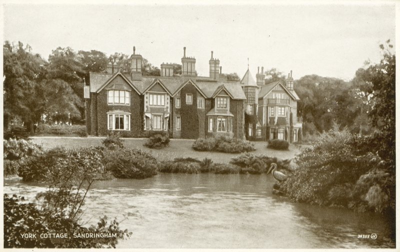York Cottage, Sandringham (černobílá fotografie) od (after) English photographer