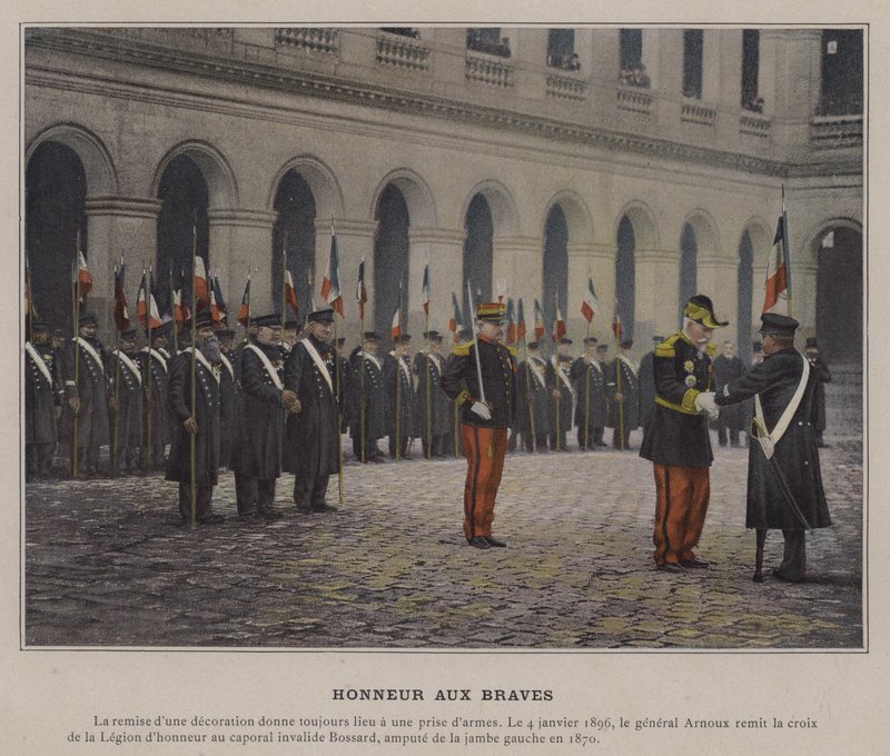 Honor to the Braves (barevné foto) od (after) French Photographer