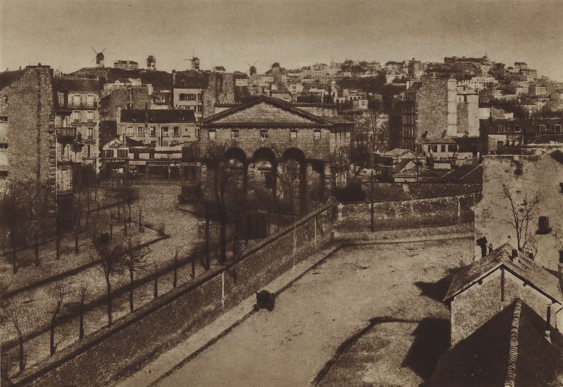 Bariéra Clichy (černobílá fotografie) od (after) French Photographer