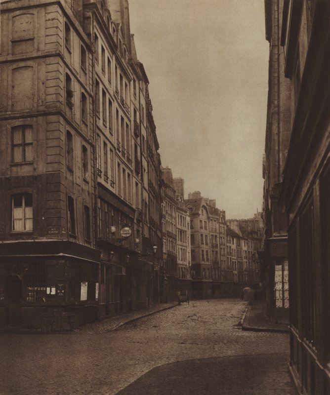 Rue de la Ferronnerie, převzato z rue de la Reynie, začátek ulice stále zůstává (černobílá fotografie) od (after) French Photographer