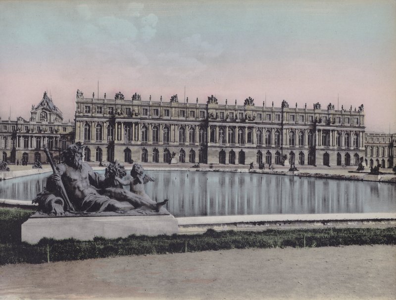Hrad, Pohled do parku, Hrad, Pohled do parku (barevné foto) od (after) French Photographer