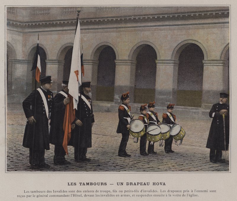 The Drums, A Hova Flag (barevné foto) od (after) French Photographer
