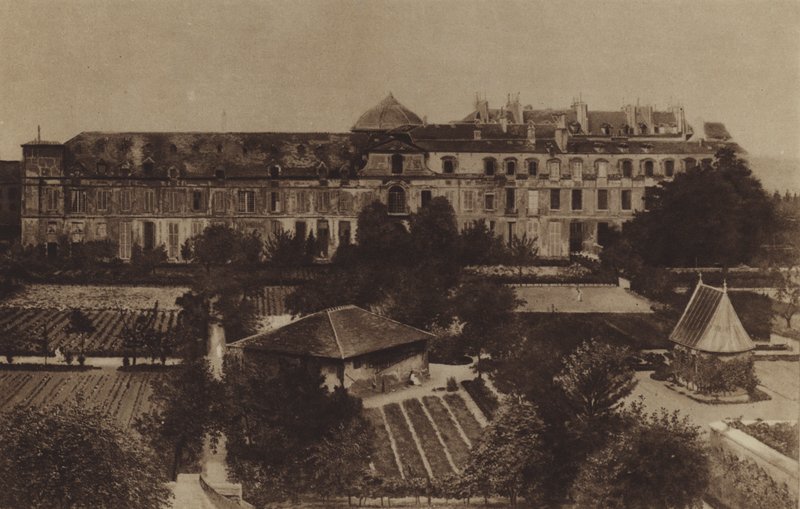 Klášter Notre-Dame-de-Charite, známý jako Saint-Michel, nahrazen Radium Institute, rue Pierre-Curie (čb foto) od (after) French Photographer