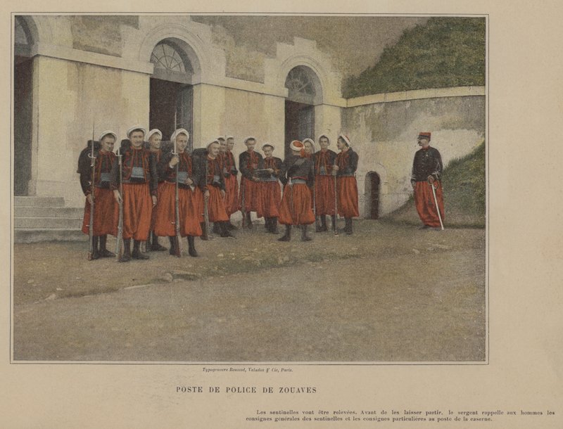 Policejní stanice Zouaves (barevná fotografie) od (after) French Photographer
