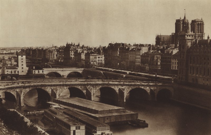 Quays Desaix a Napoleon, dnes Quai de la Corse (černobílá fotografie) od (after) French Photographer
