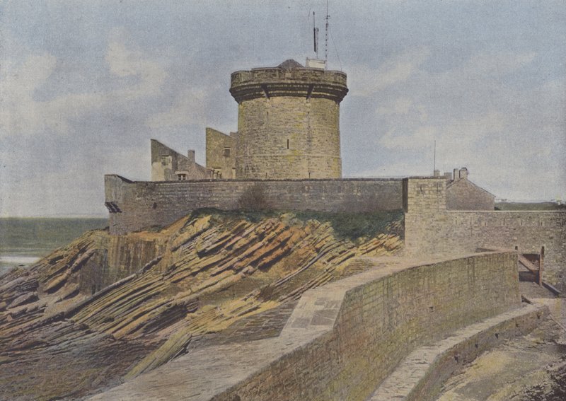 Saint-Jean de Luz, Socoa Tower (barevné foto) od (after) French Photographer