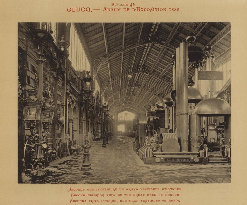 Druhý vnitřní pohled na Velkou čestnou síň (černobílá fotografie) od (after) French Photographer
