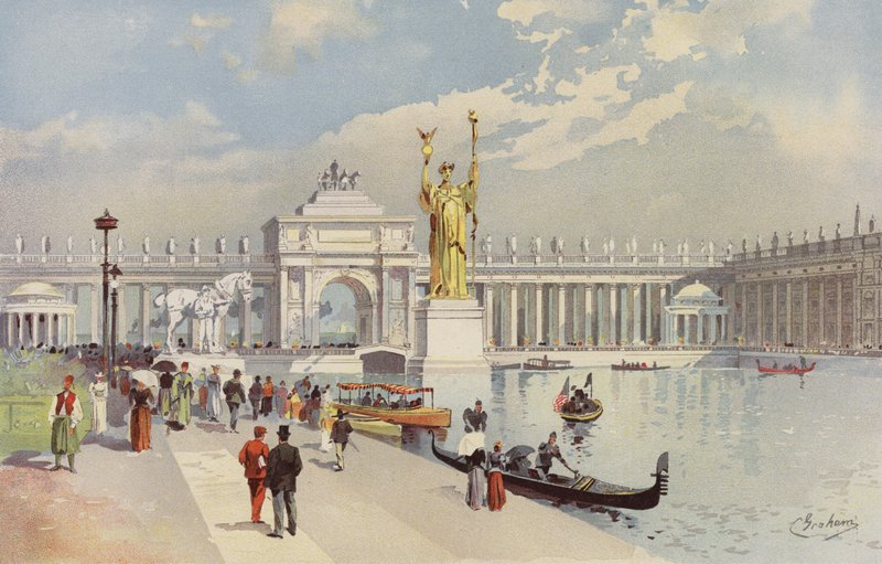 Pohled na východ ve Velkém dvoře od American School