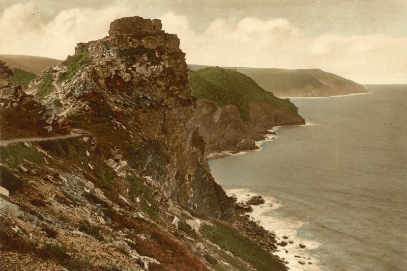 Lynton, Castle Rock od English Photographer