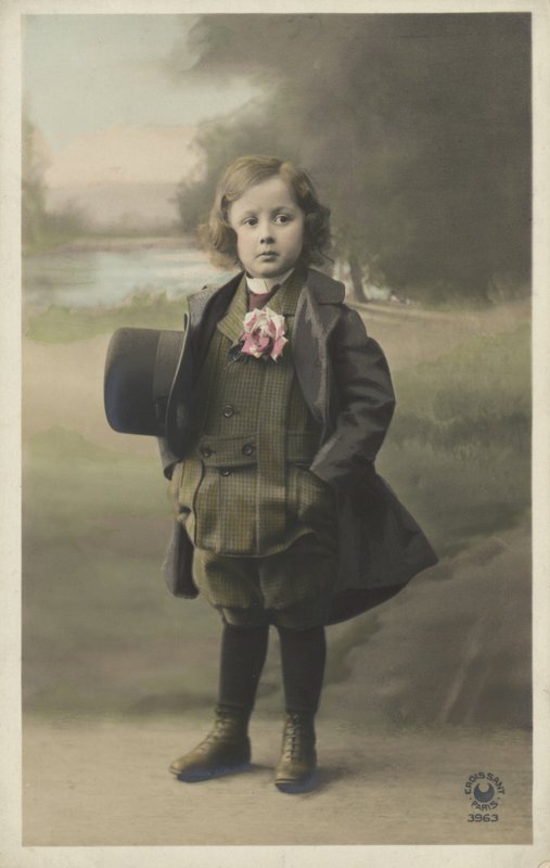 Formálně oblečený chlapec od French Photographer