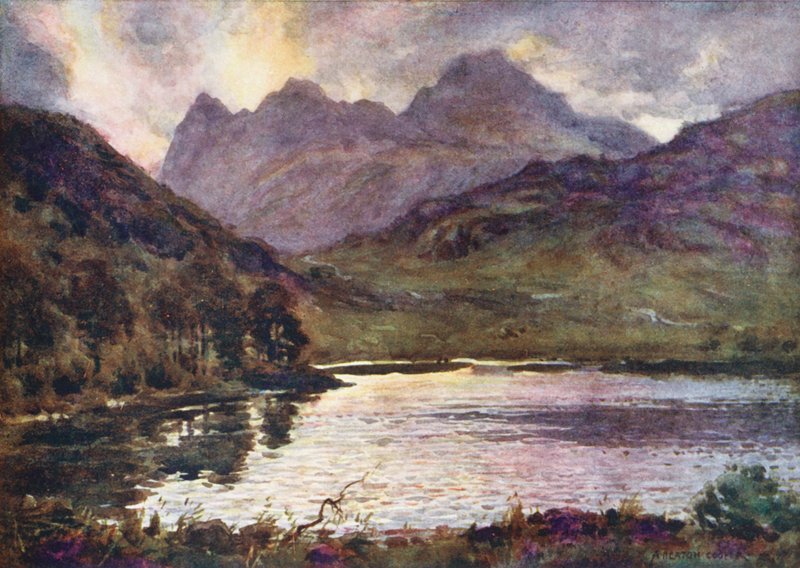 Lake District: (barevná litografie): Blea Tarn a Langdale Pikes (barevná litografie) od Alfred Heaton Cooper