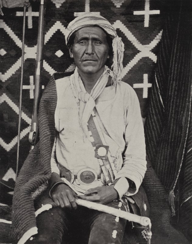 Indián Navajoe (černobílá fotografie) od American Photographer (after)