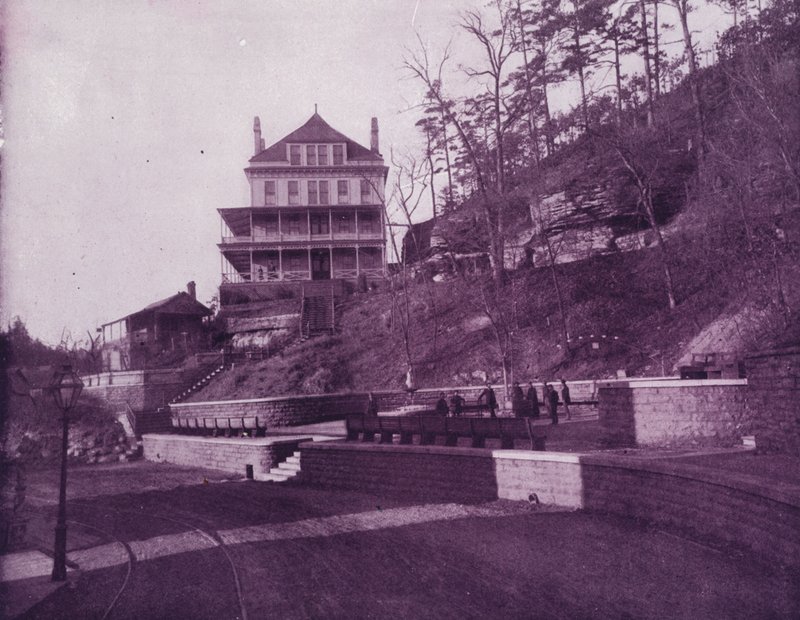 Basin Springs, Eureka Springs, Arkansas, na St Louis a San Francisco Railroad (černobílá fotografie) od American Photographer (after)