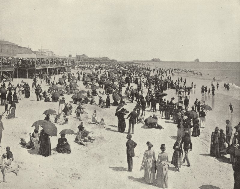 Pláž v Atlantic City, New Jersey (černobílá fotografie) od American Photographer (after)