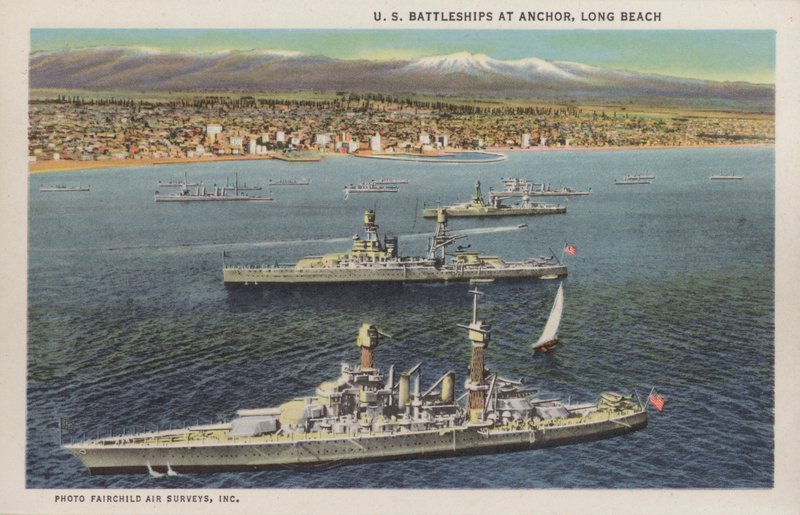Kalifornie: Americké bitevní lodě kotvící, Long Beach (foto) od American Photographer (after)
