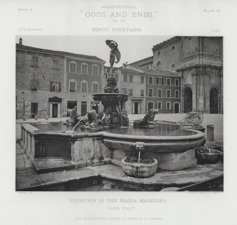 Fontána na náměstí Piazza Maggiore, Fano, Itálie (černobílá fotografie) od American Photographer (after)