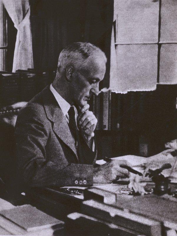 Harvey Cushing, neurochirurg, portrét (č/b foto) od American Photographer (after)